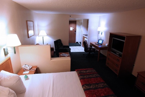 Gateway Studio Suites image 19