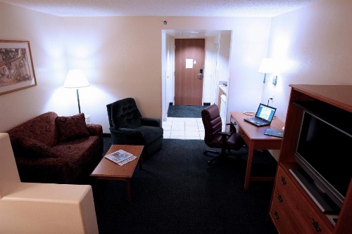 Gateway Studio Suites image 9
